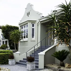 Conifer 4* Port Elizabeth